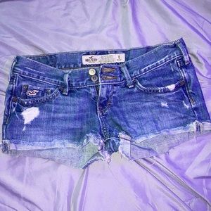 hollister: low waisted ripped jean shorts